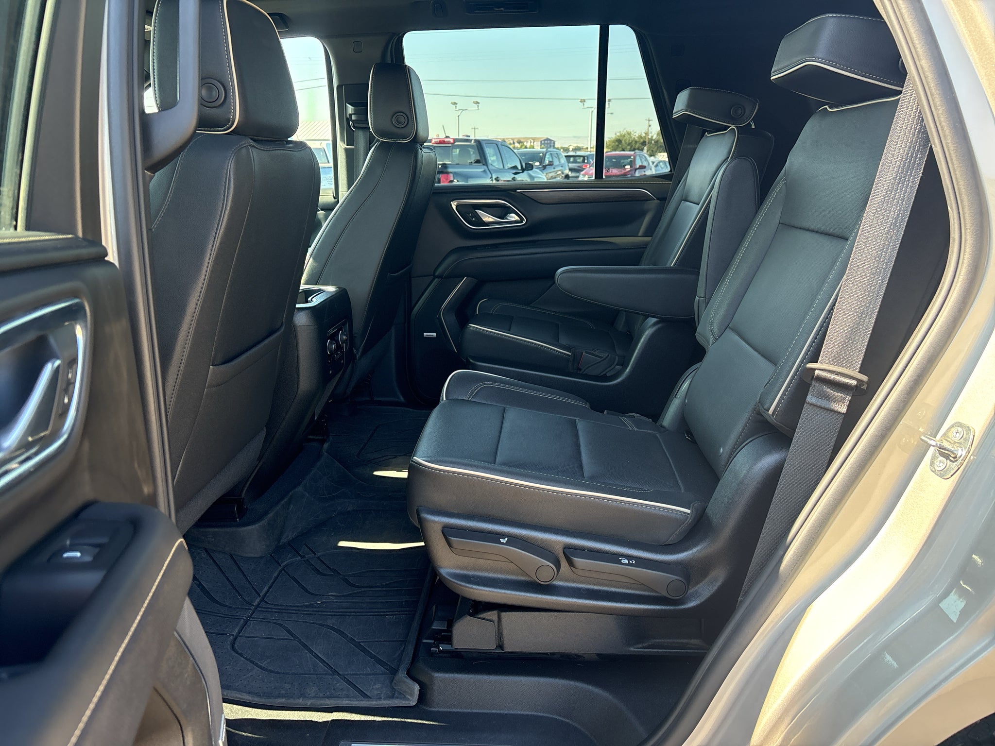 2023 Chevrolet Tahoe 4WD Premier