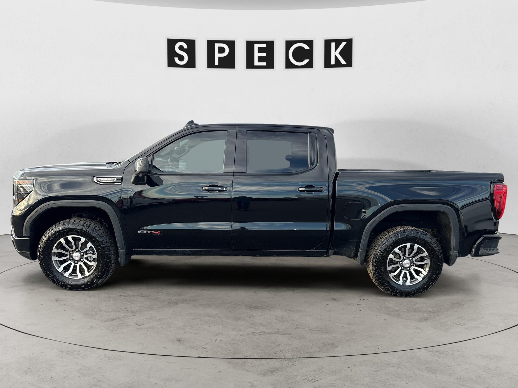 2023 GMC Sierra 1500 4WD Crew Cab Short Box AT4