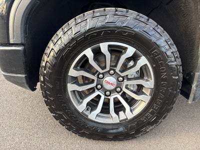 2023 GMC Sierra 1500 4WD Crew Cab Short Box AT4