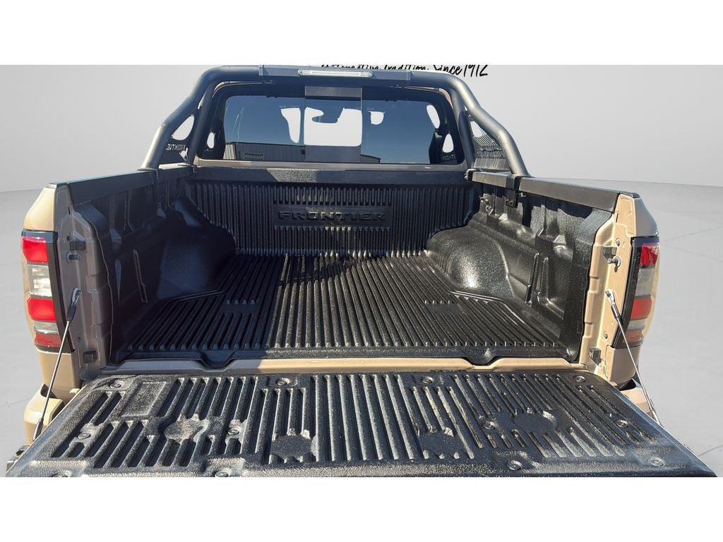 2023 Nissan Frontier Crew Cab PRO-4X 4x4