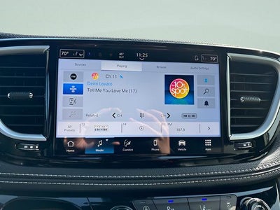 2026 Chrysler Pacifica Select AWD