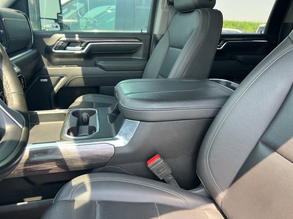 2025 Chevrolet Silverado 2500HD 4WD Crew Cab Standard Bed LTZ