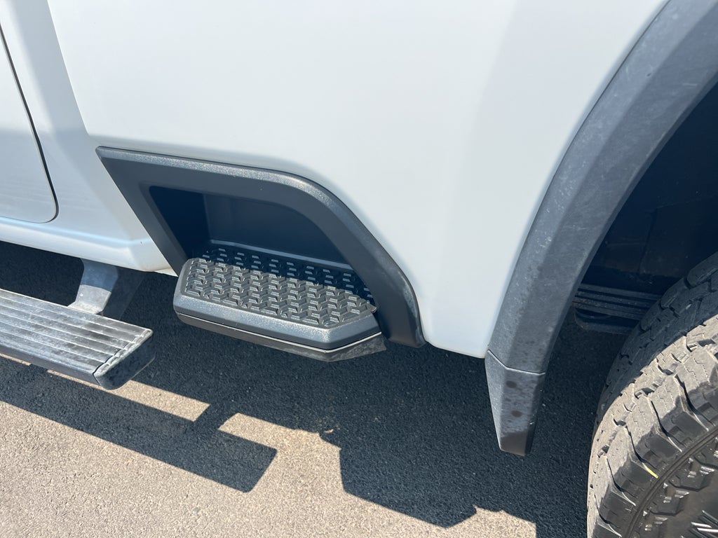 2025 Chevrolet Silverado 2500HD 4WD Crew Cab Standard Bed LTZ