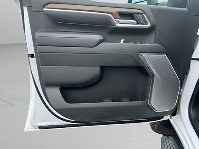 2024 Chevrolet Silverado 3500HD 4WD Crew Cab Standard Bed High Country