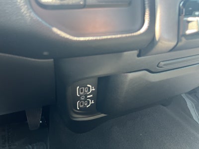 2021 RAM 3500 Big Horn Crew Cab 4x4 8' Box