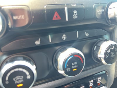 2021 RAM 3500 Big Horn Crew Cab 4x4 8' Box