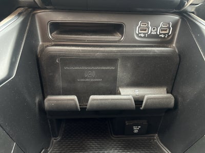 2020 RAM 2500 Laramie Crew Cab 4x4 6'4' Box