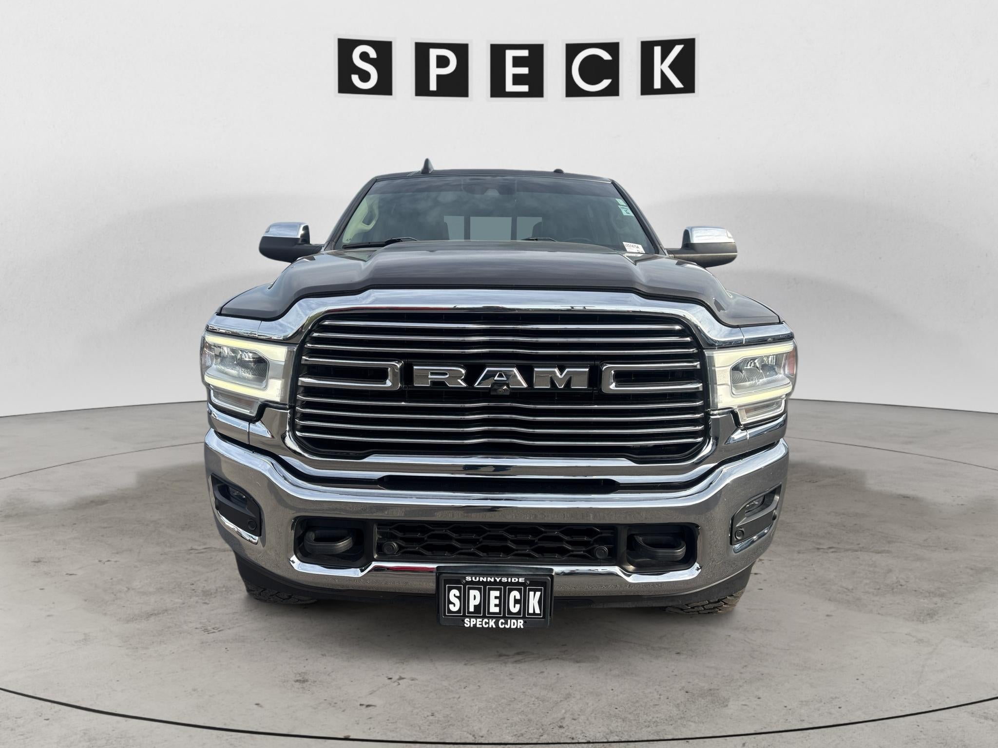 2020 RAM 2500 Laramie Crew Cab 4x4 6'4' Box