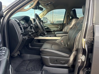 2020 RAM 2500 Laramie Crew Cab 4x4 6'4' Box
