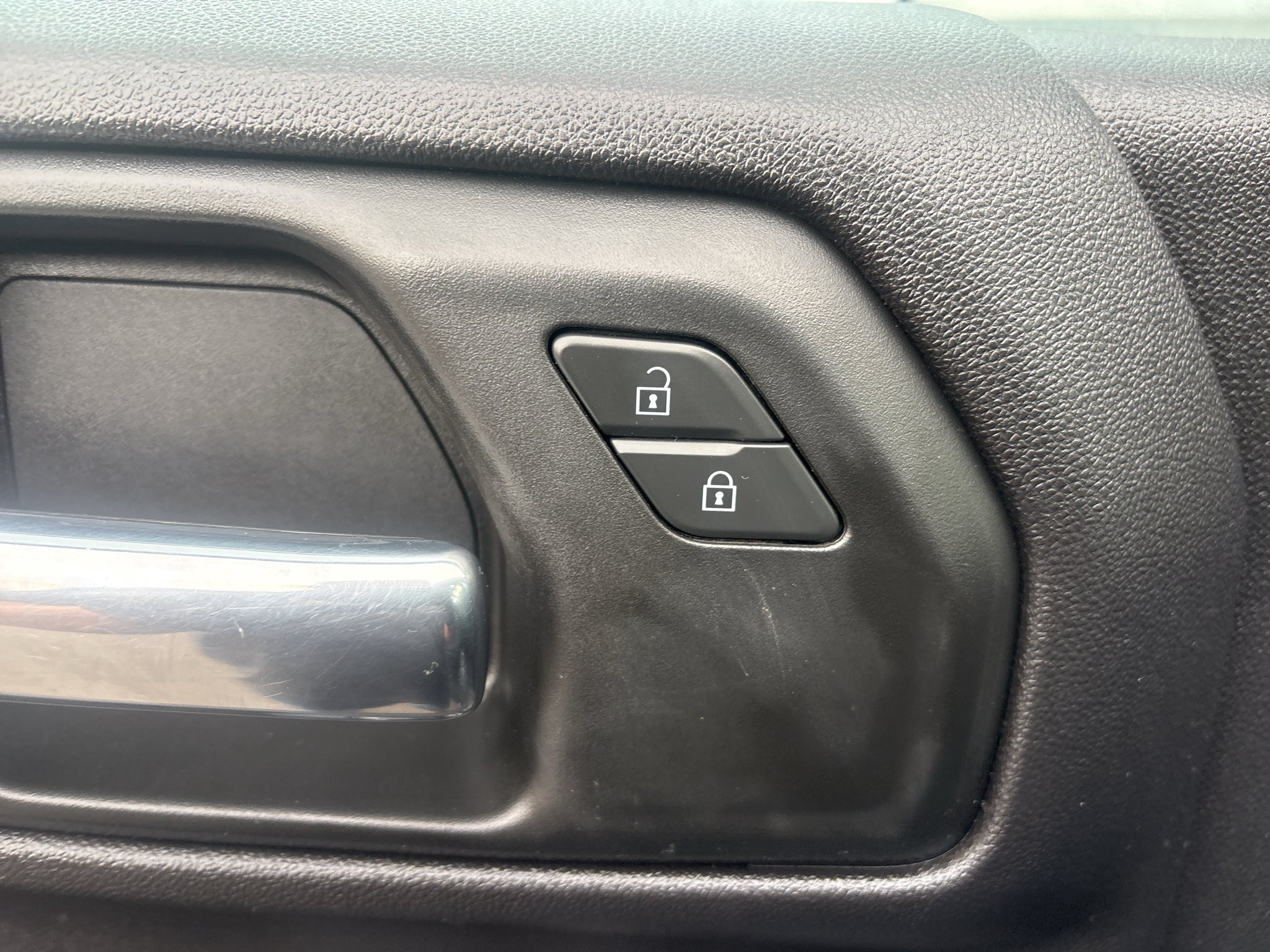 2024 Chevrolet Silverado 1500 4WD Crew Cab Short Bed Custom Trail Boss