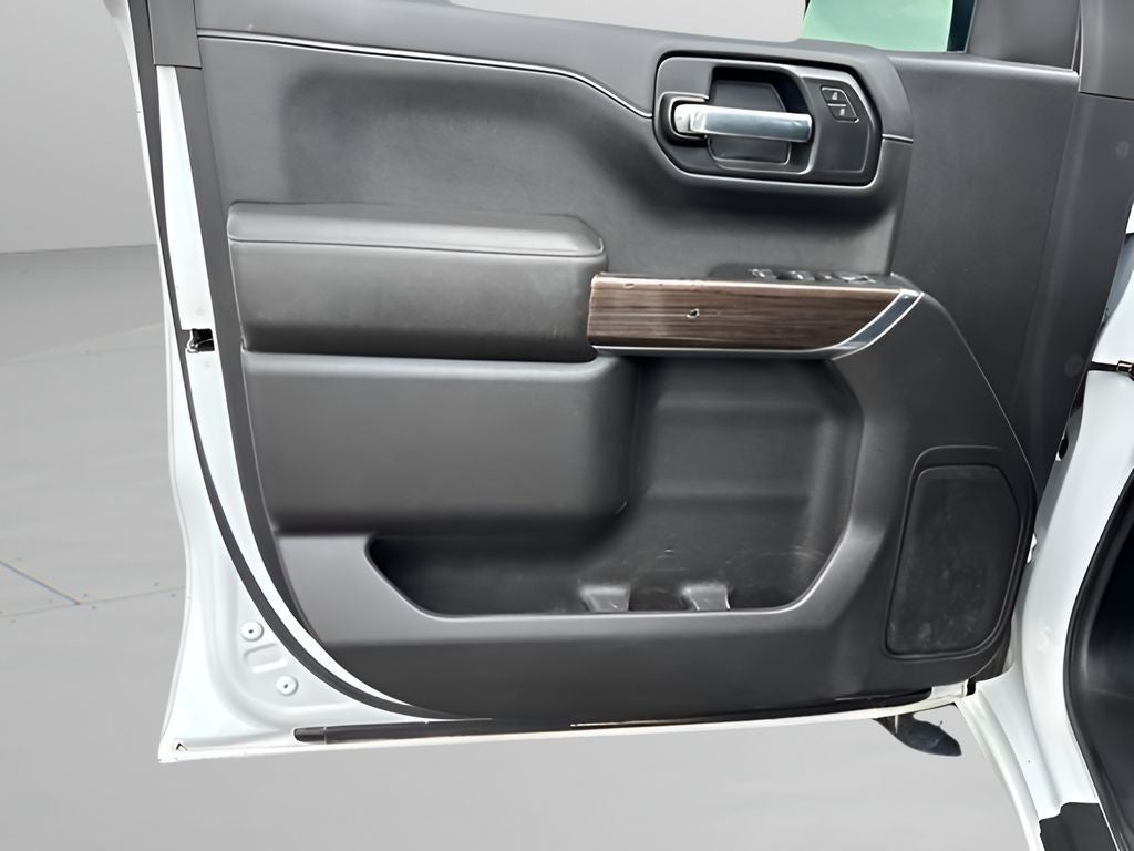 2022 Chevrolet Silverado 1500 LTD 4WD Crew Cab Standard Bed LT