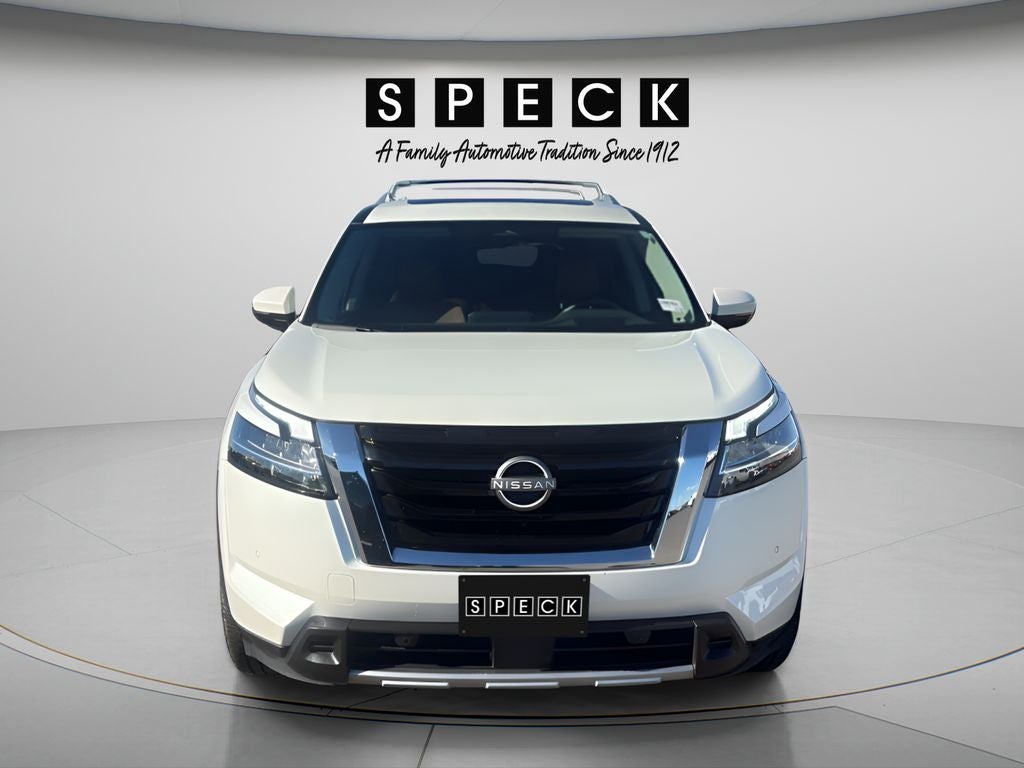 2024 Nissan Pathfinder Platinum 4WD