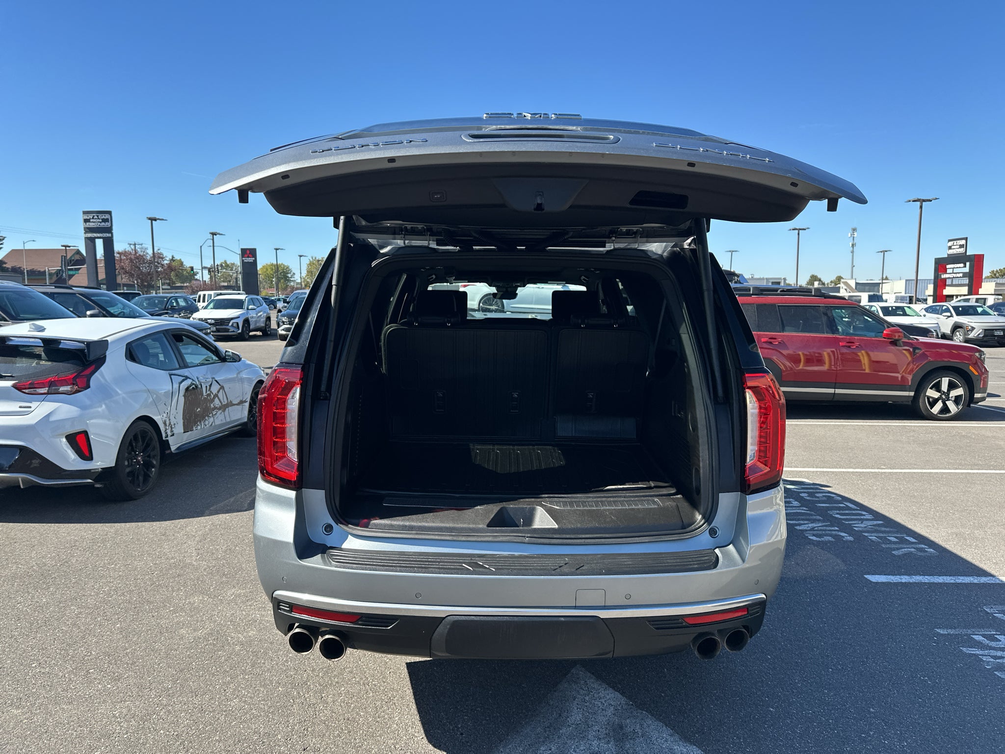 2023 GMC Yukon XL Denali