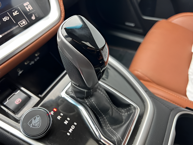 2022 Subaru Legacy Touring XT