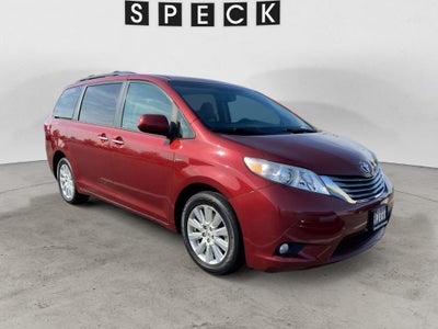 2017 Toyota Sienna XLE