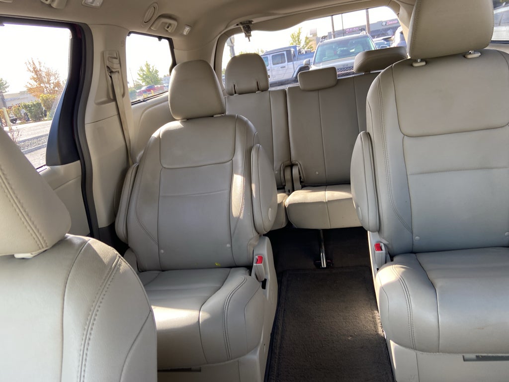 2017 Toyota Sienna XLE