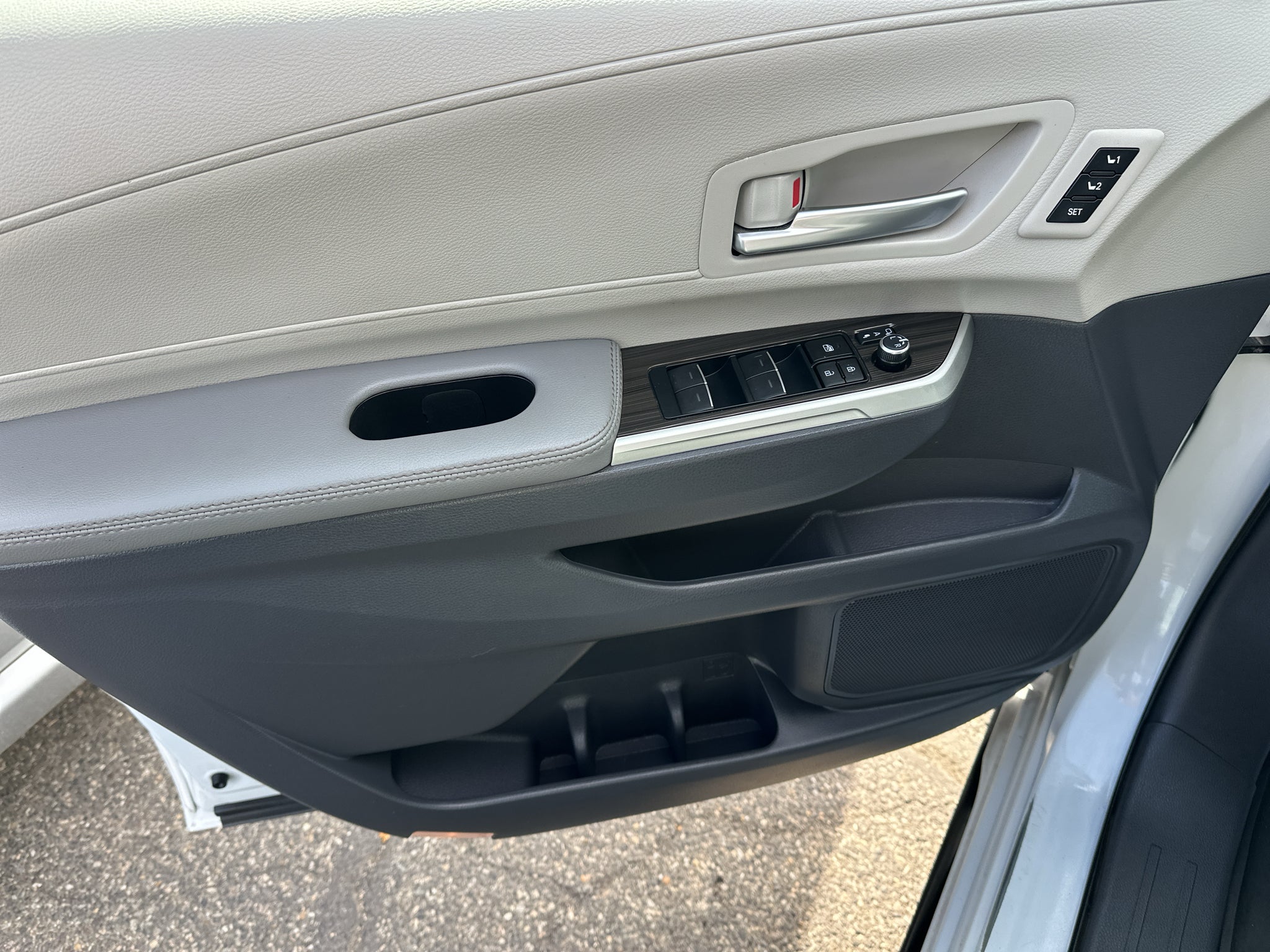 2024 Toyota Sienna Limited