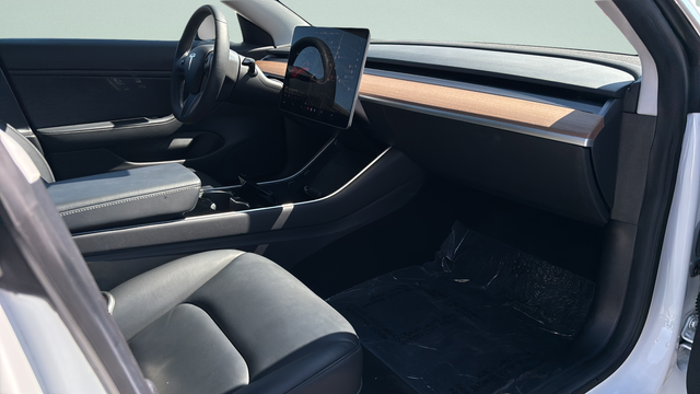 2019 Tesla Model 3 Mid Range