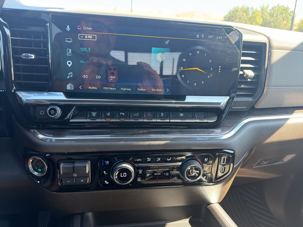 2025 Chevrolet Silverado LTZ