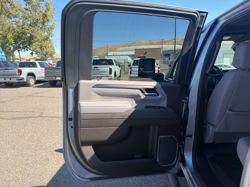2025 Chevrolet Silverado LTZ