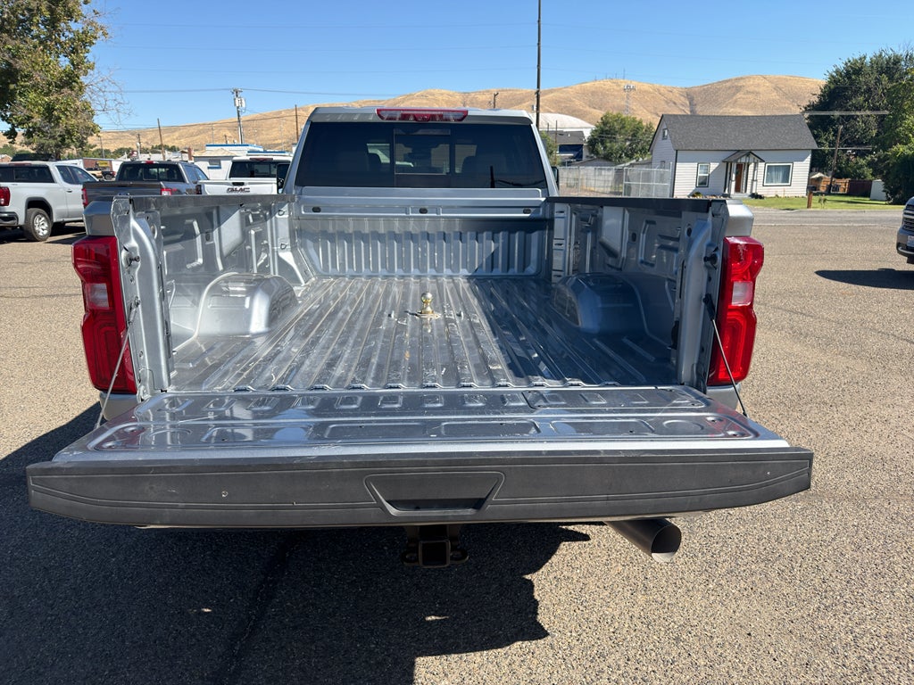 2025 Chevrolet Silverado LTZ