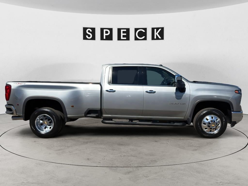 2025 Chevrolet Silverado LTZ