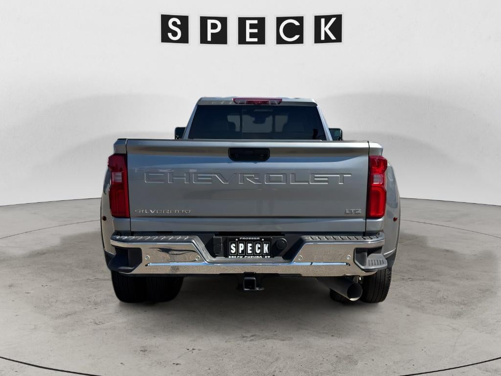 2025 Chevrolet Silverado LTZ