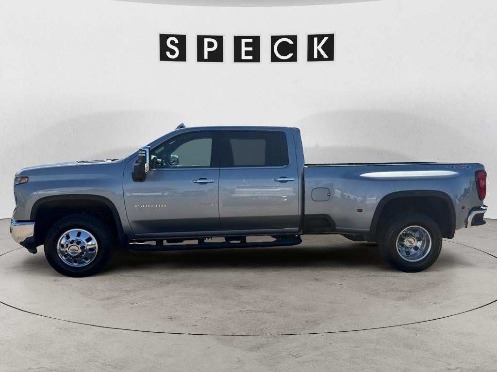 2025 Chevrolet Silverado LTZ