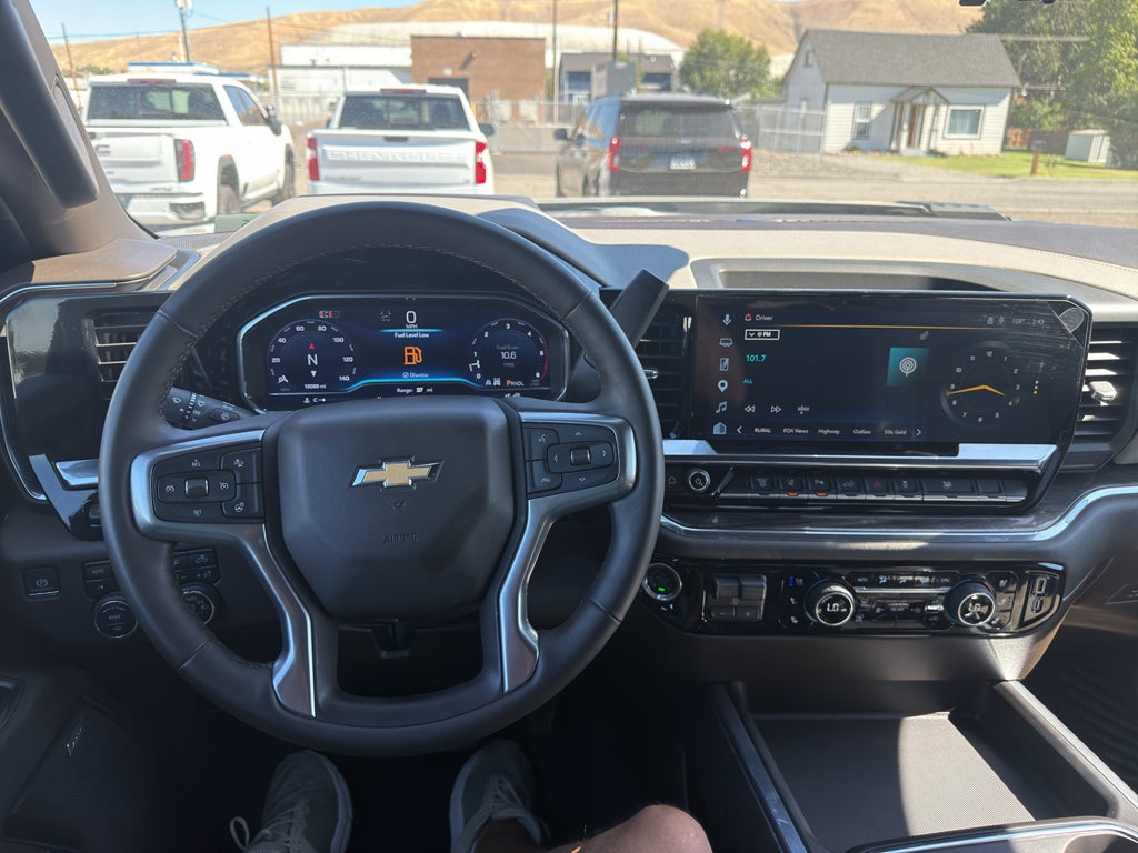 2025 Chevrolet Silverado LTZ