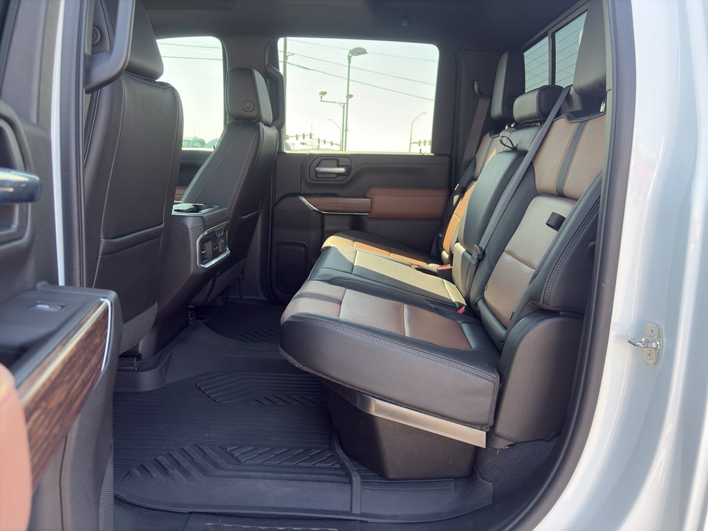 2023 Chevrolet Silverado High Country