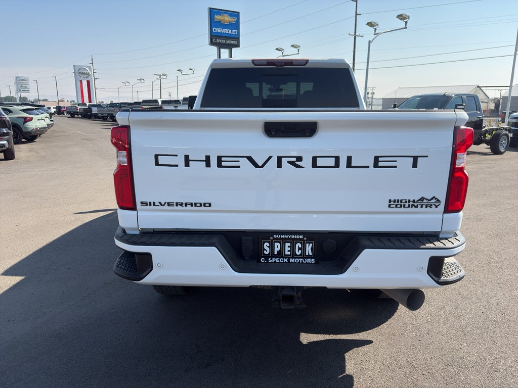 2023 Chevrolet Silverado High Country