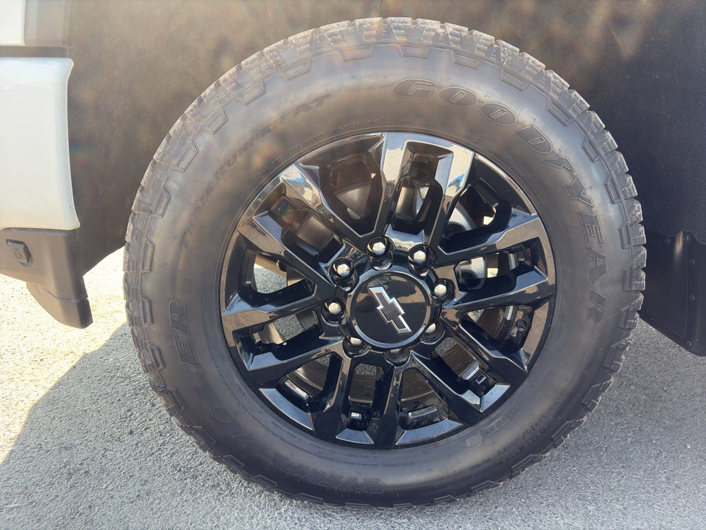 2023 Chevrolet Silverado High Country