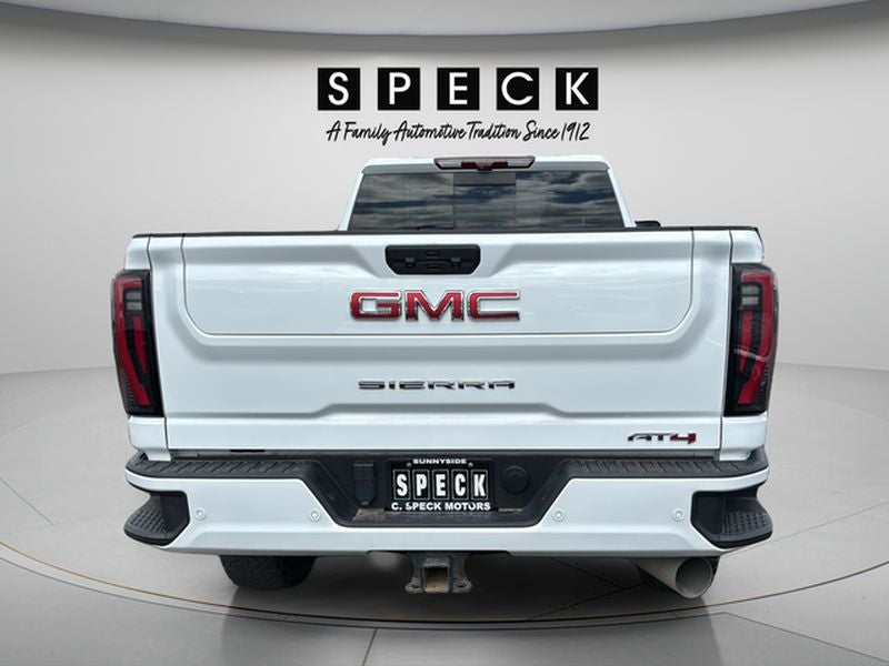 2024 GMC Sierra AT4