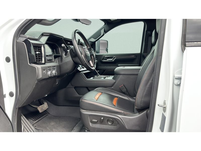 2024 GMC Sierra AT4