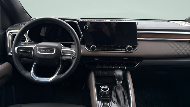 2024 GMC Canyon Denali