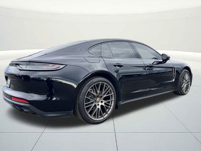 2023 Porsche Panamera 4 Platinum Edition