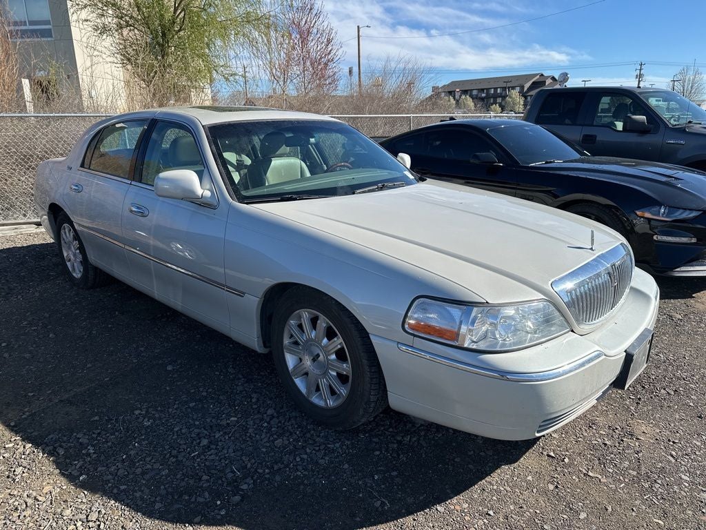 2007 Lincoln Town Car Signature Limited