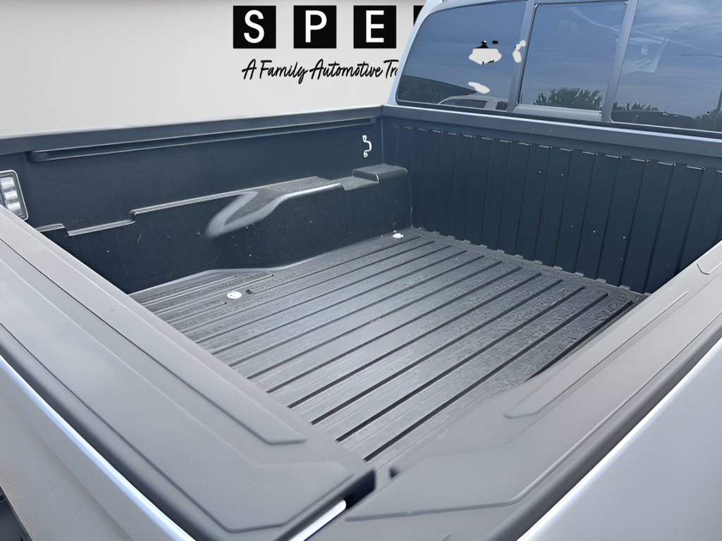 2022 Toyota Tacoma SR V6